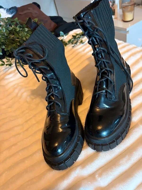 ASOS black leather boots🖤