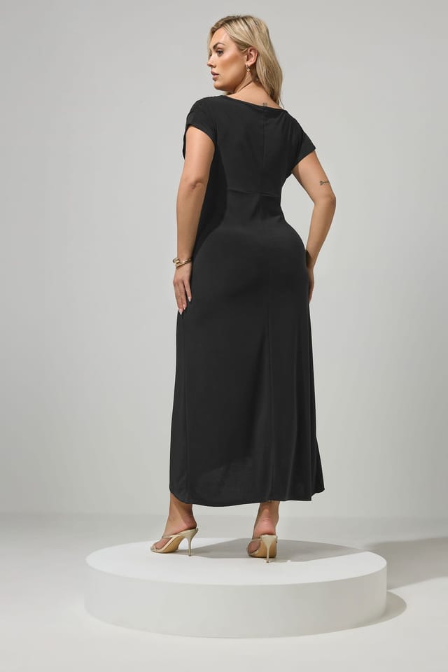 Yours Yours Women's Gather Detail Maxi Dress in Black - 3