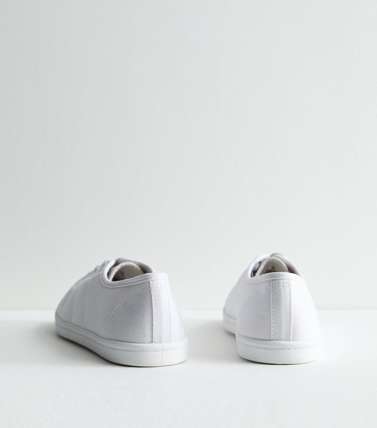 New Look Women's White Canvas Lace Up Trainers New Look - 4