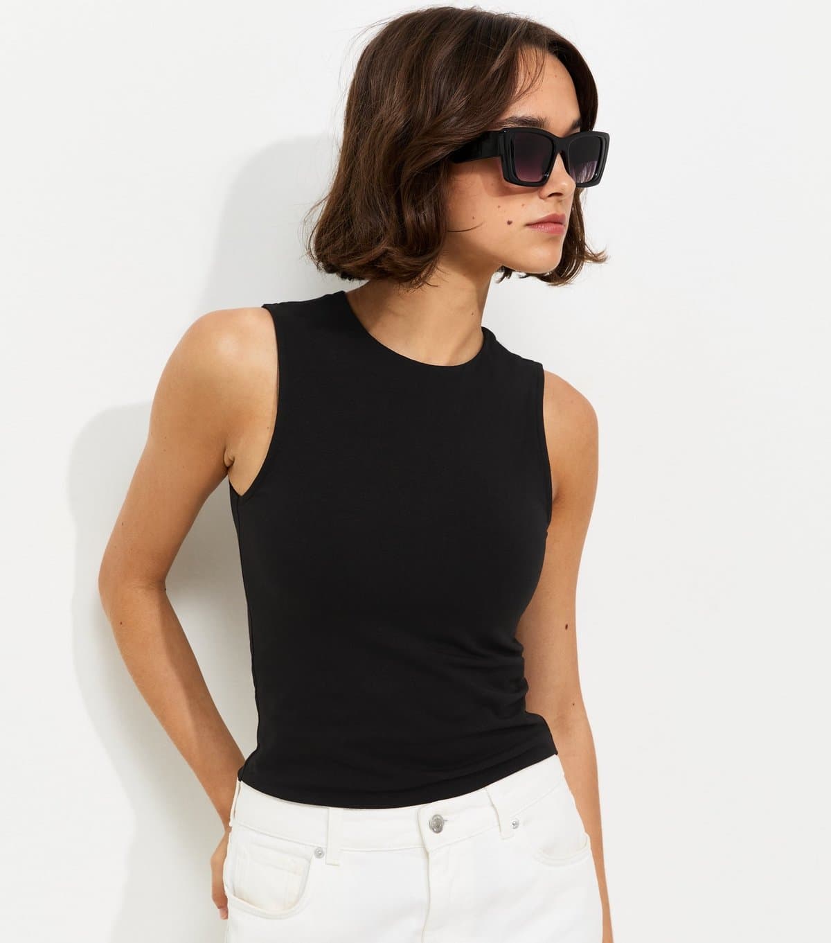 New Look New Look Black Cotton-Rich Cropped Sleeveless Tank Top