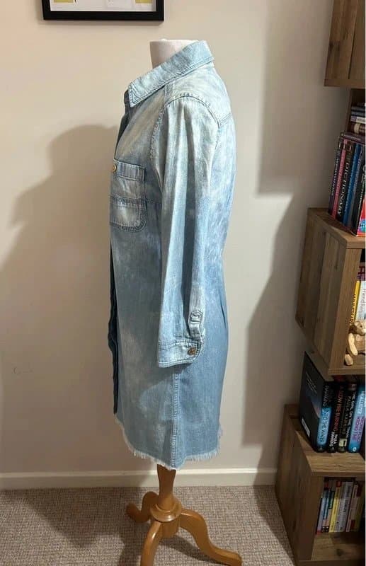 7 For All Mankind BNWT 7 for all Mankind light denim shirt dress - size S UK 10