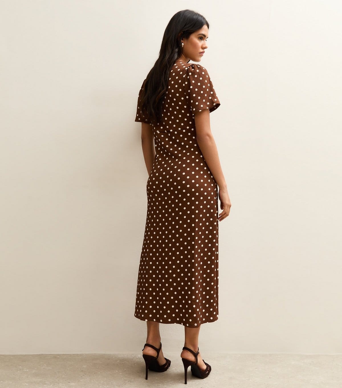 New Look Women's Brown Crinkle Texture Spot Print Midi Dress New Look - 4