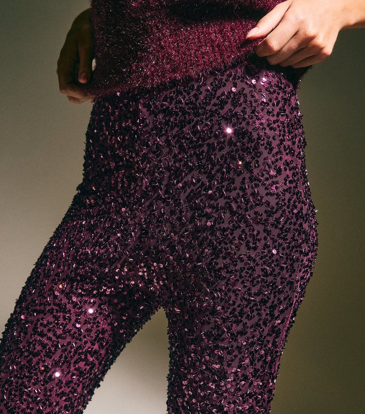 New Look Women's Dark Burgundy Sequin Flared Trousers New Look - 4