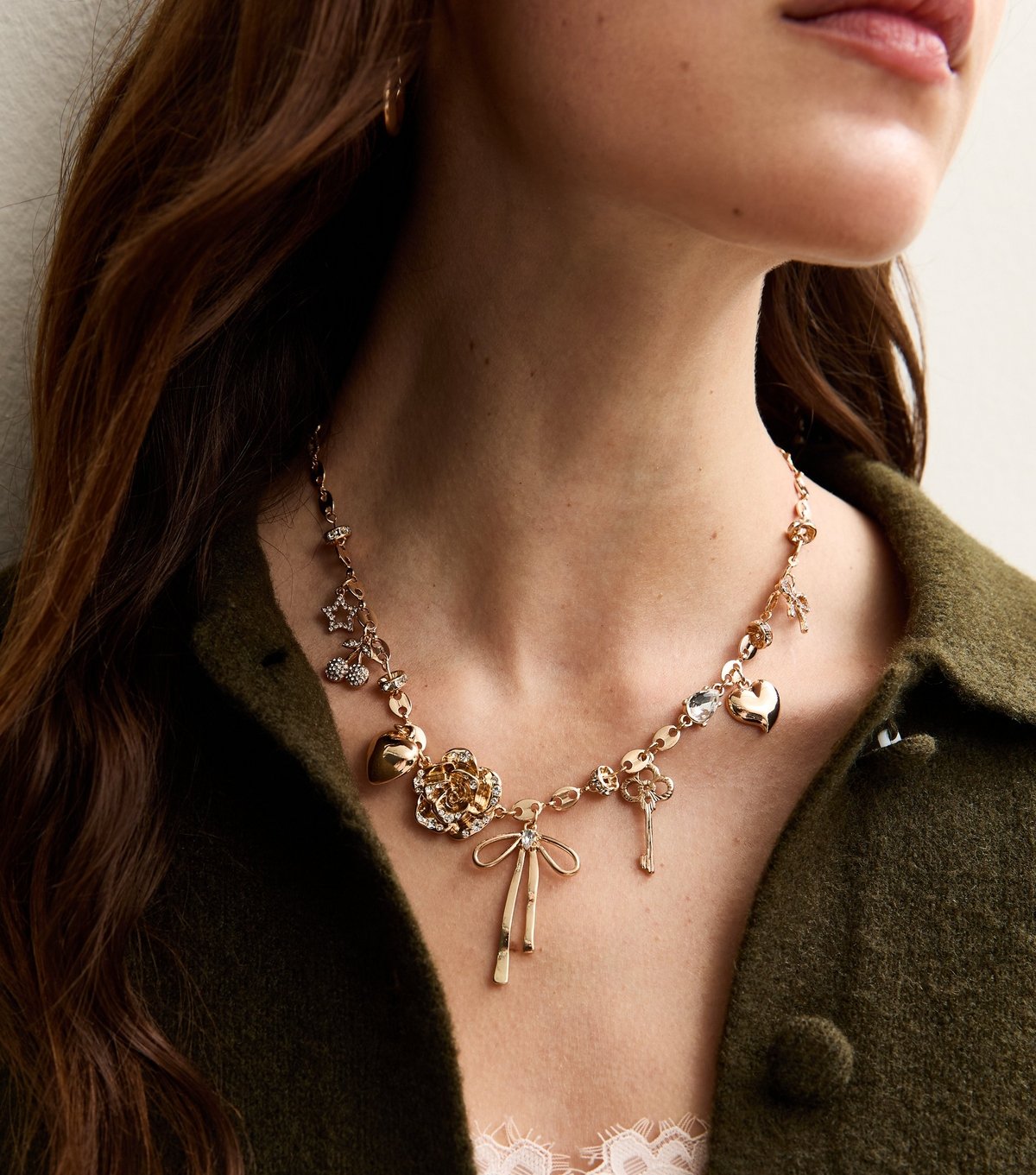 New Look Gold Tone Bow Key Charm Necklace New Look - 2