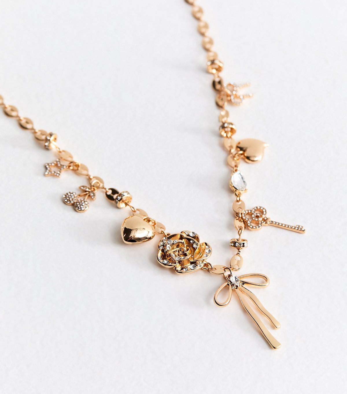 New Look Gold Tone Bow Key Charm Necklace New Look - 3