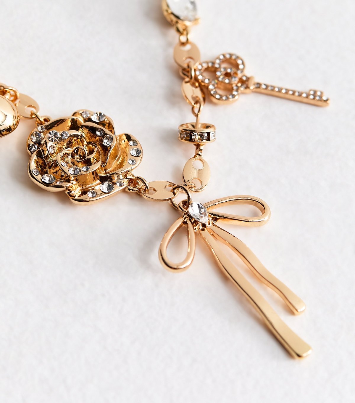 New Look Gold Tone Bow Key Charm Necklace New Look - 4