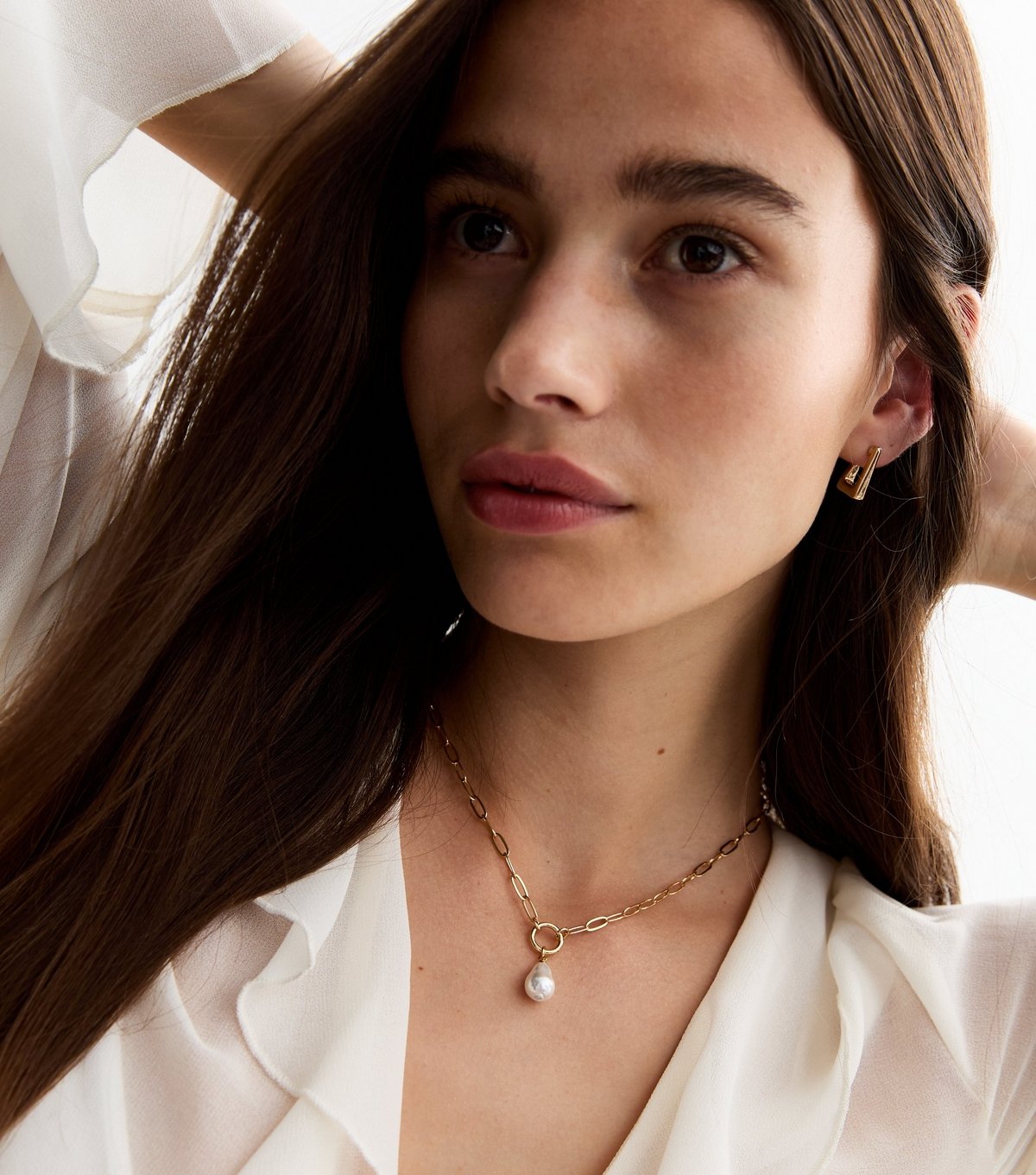 New Look 18ct Gold Plated Faux Pearl Pendant Necklace New Look - 2