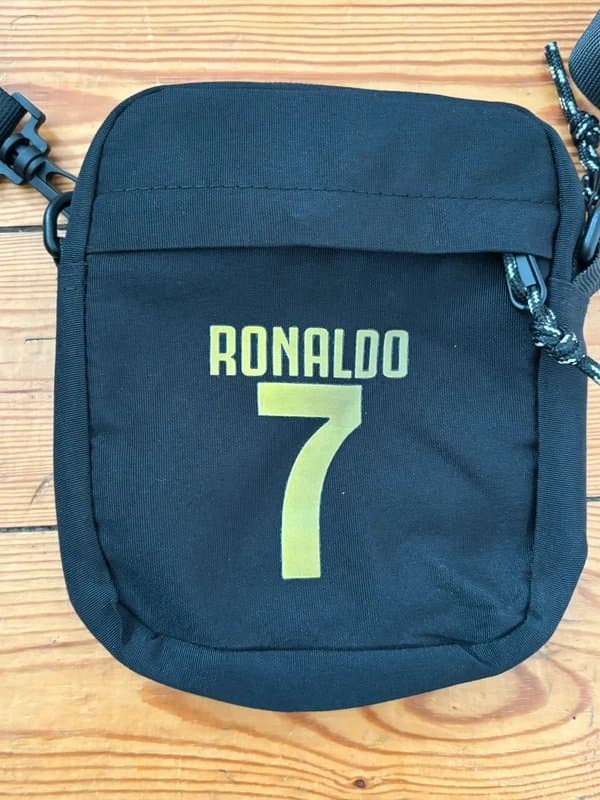 Source Unknown Brand New Ronaldo Cross body bag