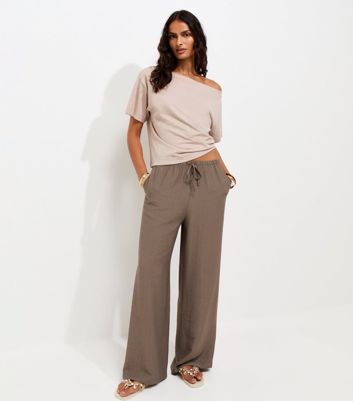 New Look Women's Mink Woven Wide Leg Trousers New Look