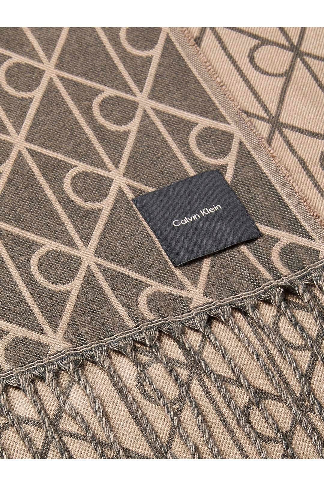 Calvin Klein Calvin Klein Women's Emblem Aop Scarf Black/Timber Wolf Aop