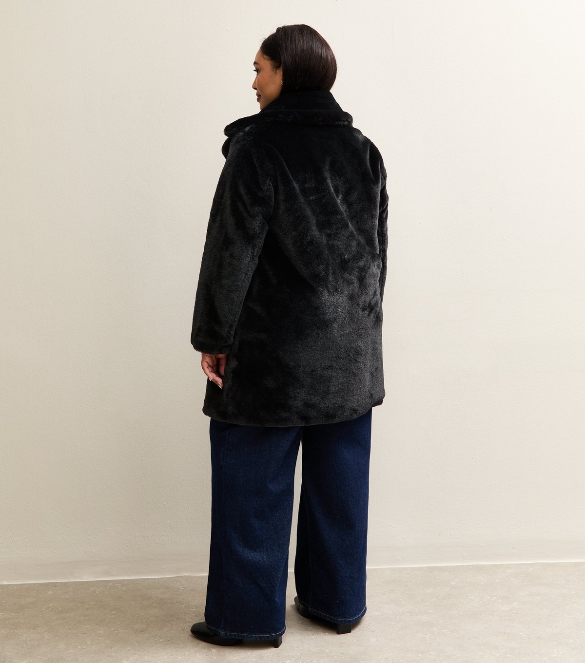 New Look Women's Plus Size Black Faux Fur Midi Coat Curves New Look - 4