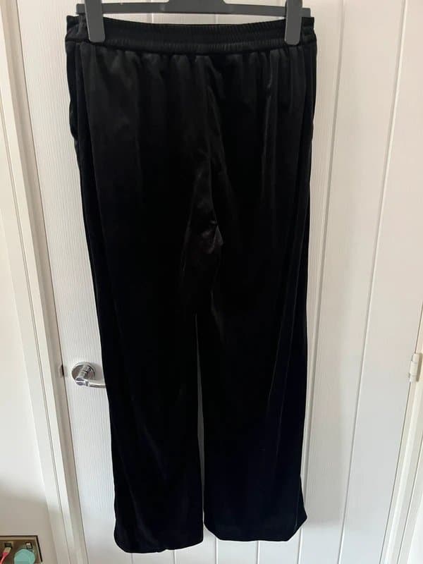 New Look Velvet style trousers