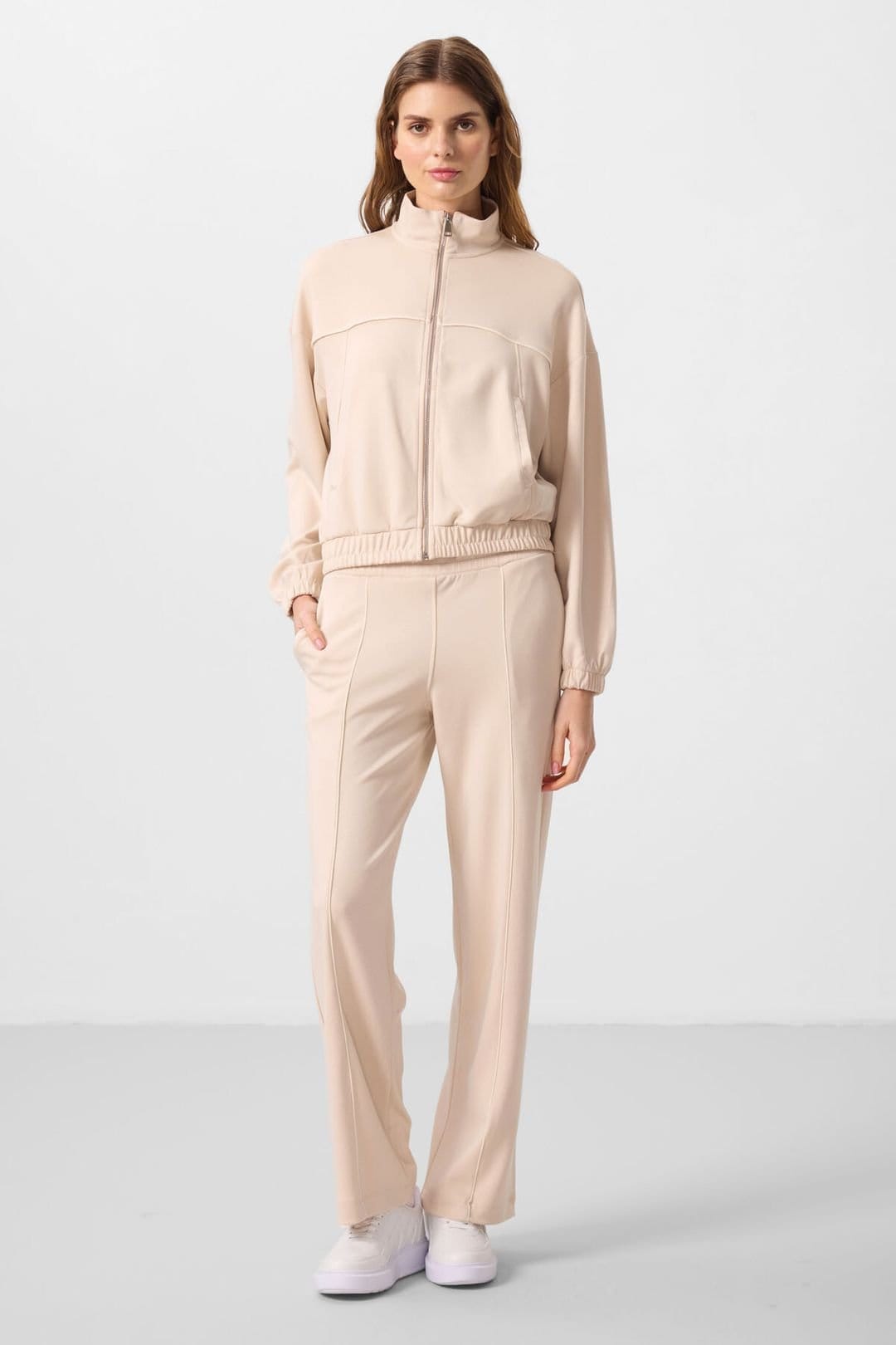 beige