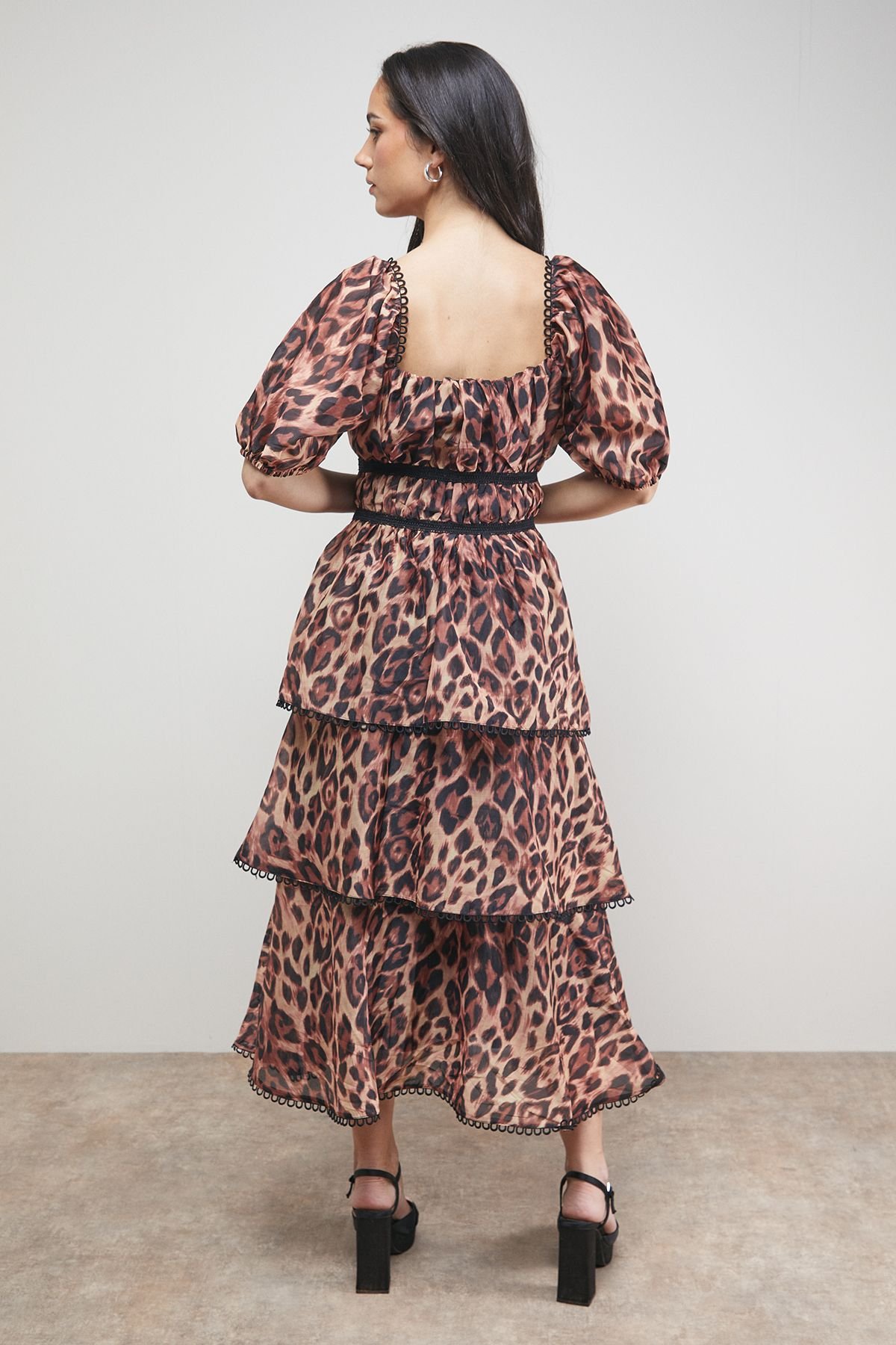 Oasis Oasis Women's Puff Sleeve Tiered Midaxi Dress in Animal - 3