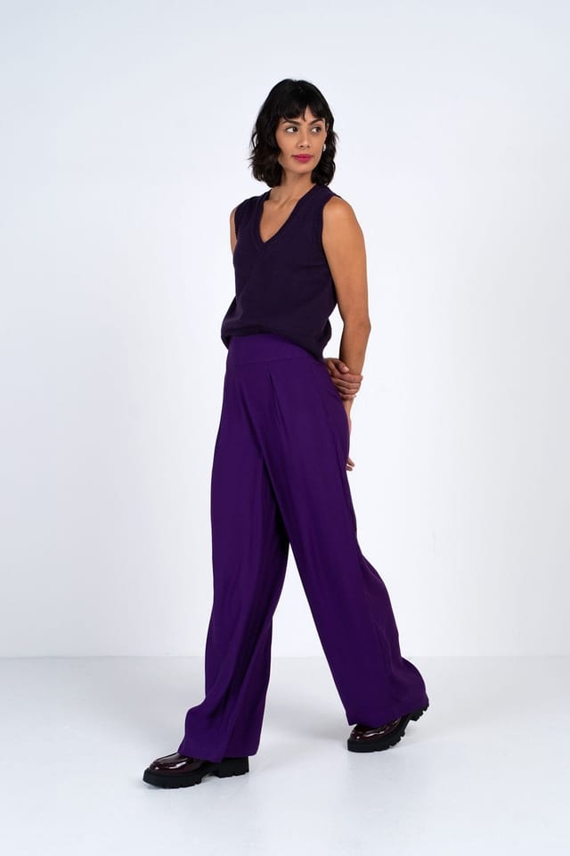 Kettlewell Kettlewell Women's Selena Satin Trousers in Aubergine - 3