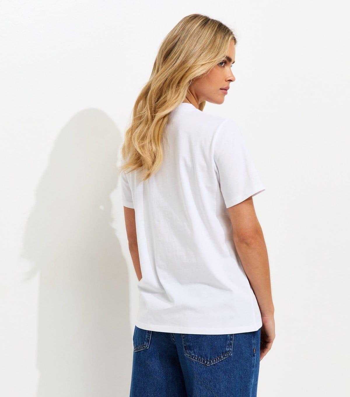 New Look Women's Petite White Cotton Wildflower Print T-Shirt New Look - 4