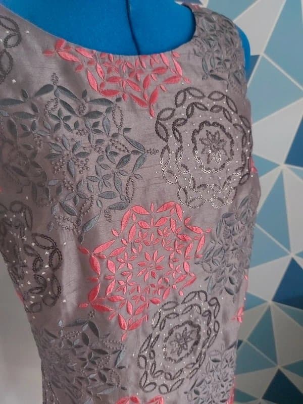 Monsoon Size 16 - Monsoon - Elegant Summer Dress - Silver Grey Rose Pink