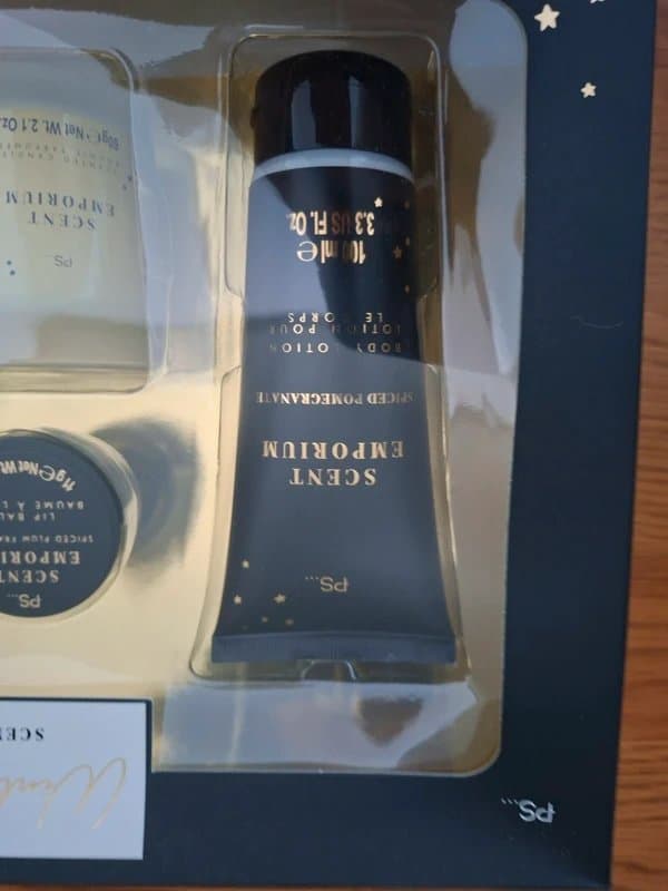 Primark Primark Winter Blends Scent Ultimate gift Set collection Incl Candle, Lip Balm, Oil