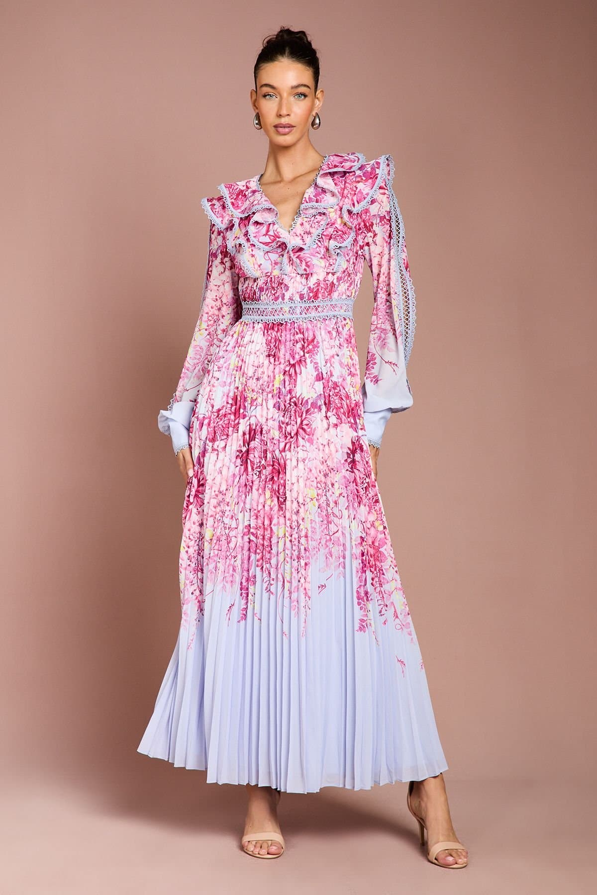 Coast Coast Women's Placement Print Lace Trim Pleated Maxi Dress in Blue