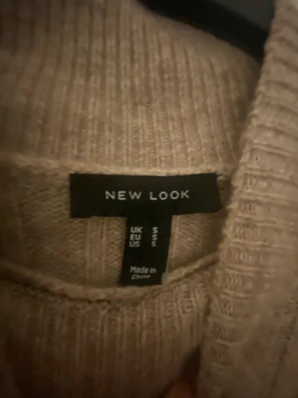 New Look Long sleeved Beige knitted knee length dress