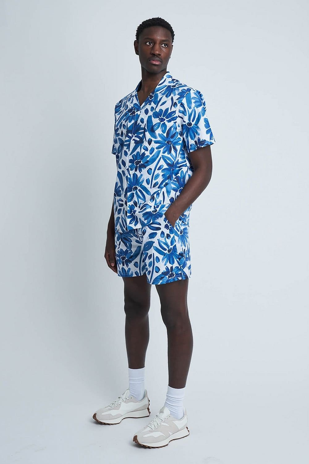 Native Youth Native Youth Men's Cotton Short Sleeve Lightweight Floral Relaxed Shirt in Blue - 4