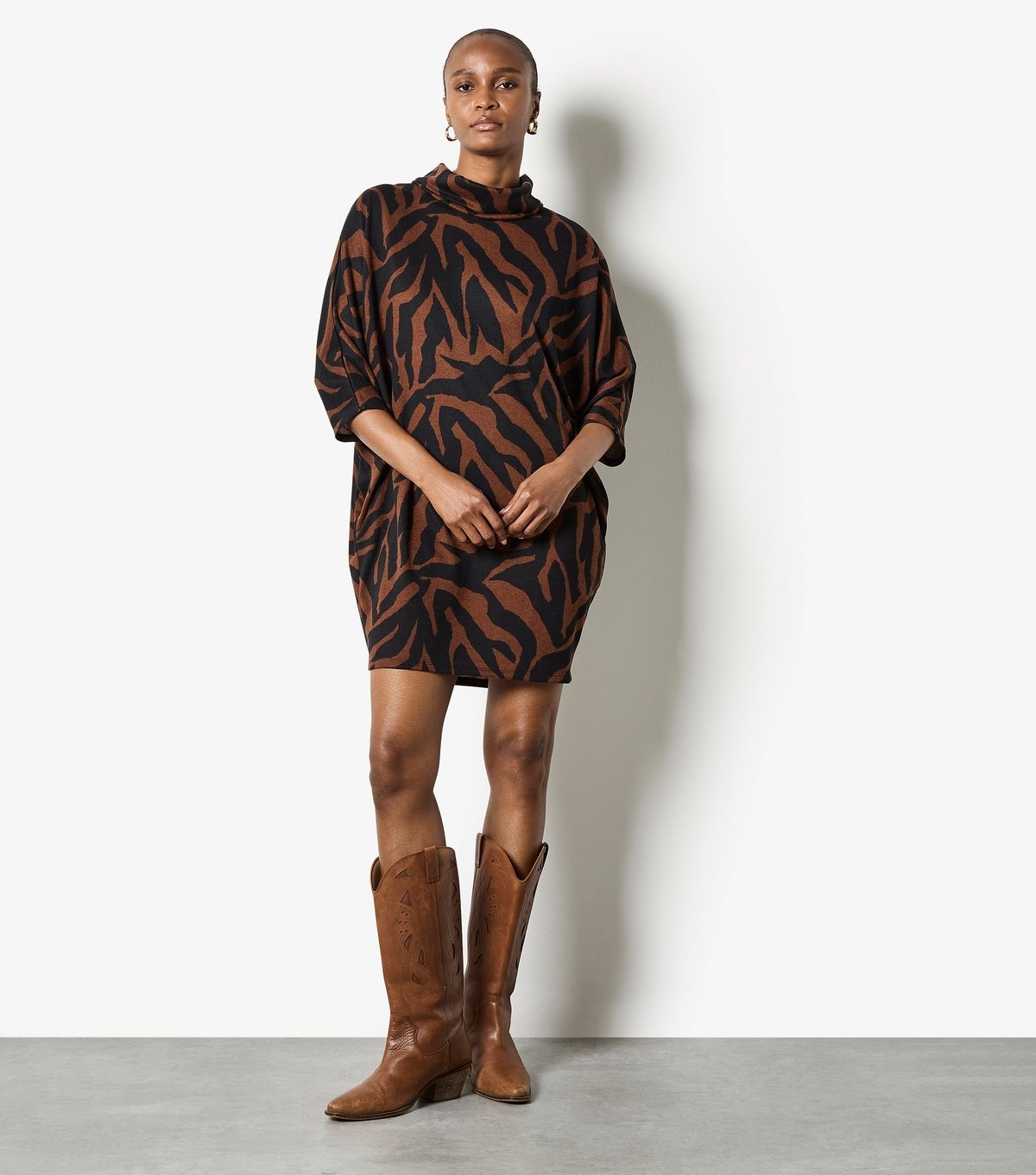 Apricot Women's Brown Zebra High Neck Cocoon Dress Apricot New Look - 2