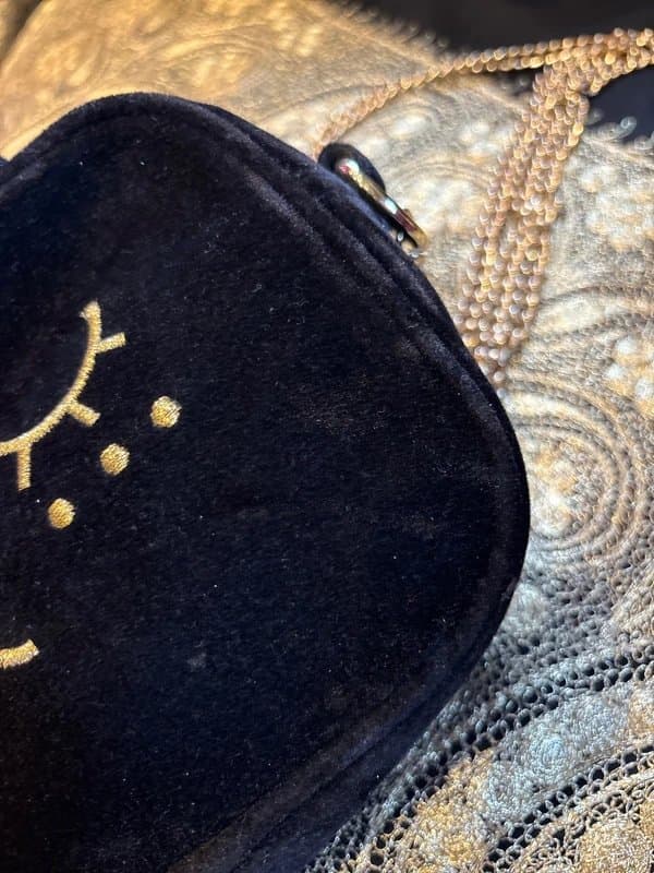 ASOS Gorgeous cat face velvet evening bag, gold chain strap. VGC. Like Charlotte Olympia, asos.