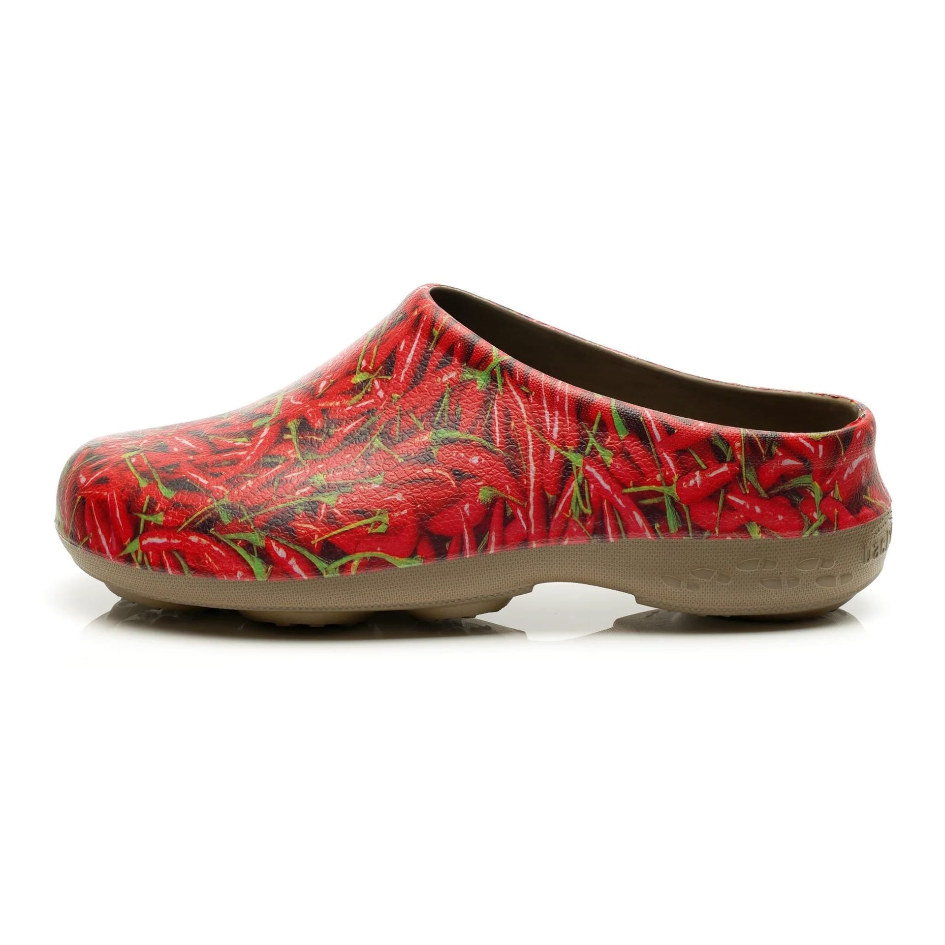 Backdoorshoes Backdoorshoes Men's Classic Garden Clogs Chilli Pepper in Red - 4