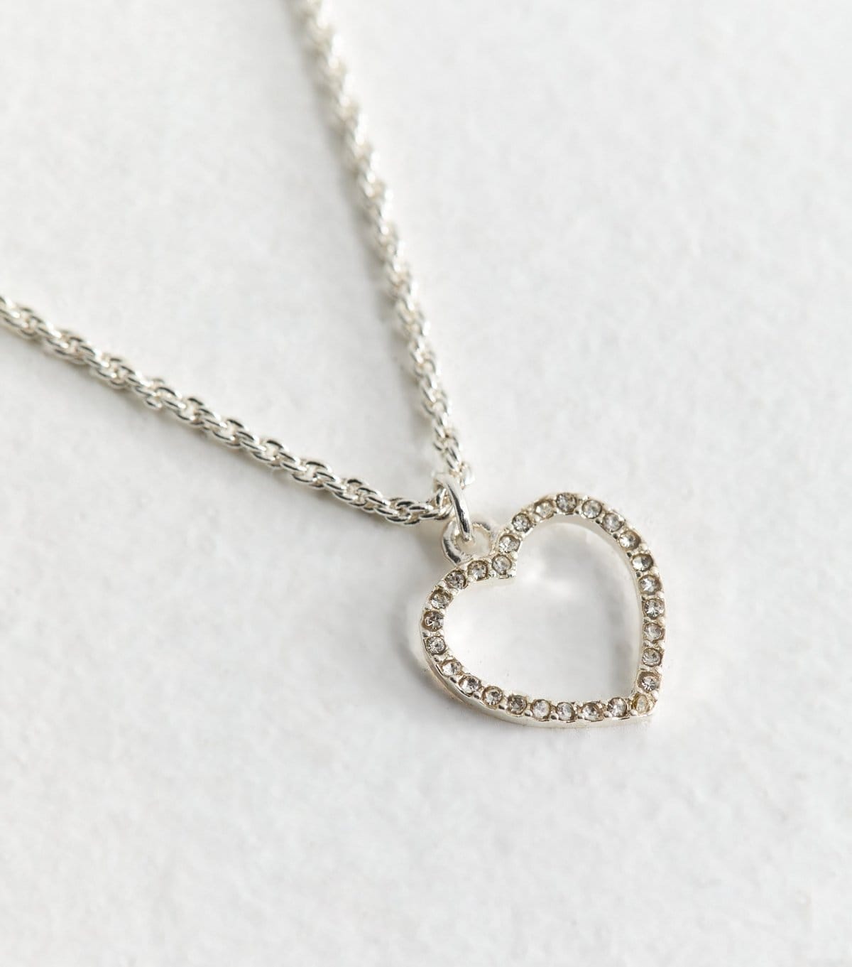 New Look Silver Tone Rope Chain Heart Pendant Necklace New Look - 4