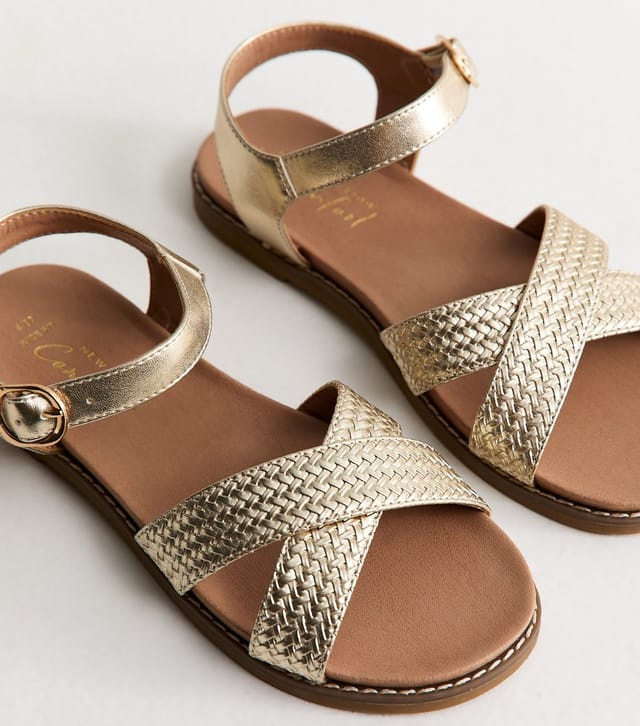 New Look Women's Wide Fit Gold Cross Over Flat Sandals Vegan New Look - 3
