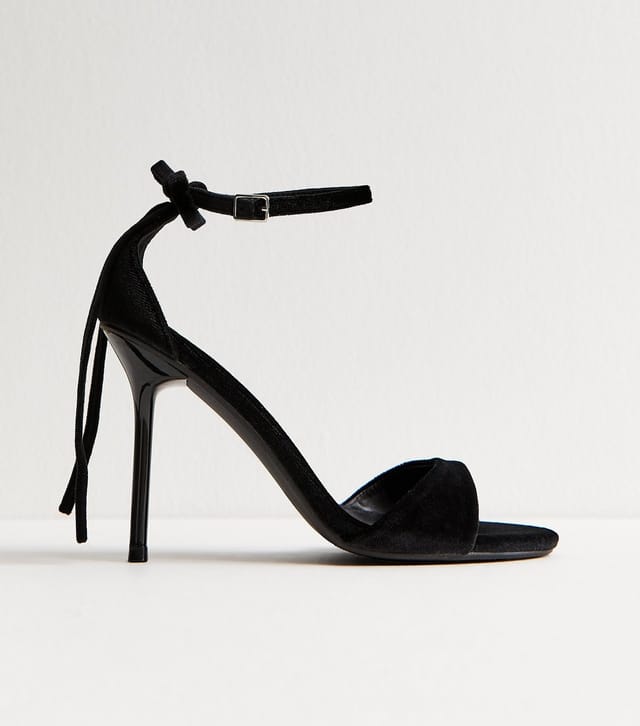 Public Desire Women's Sunday Velvet Court Shoes Public Desire New Look - 2