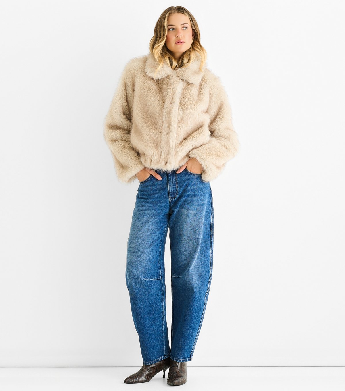 Gini London Women's Premium Camel Faux Fur Zip Up Jacket Gini London New Look - 2