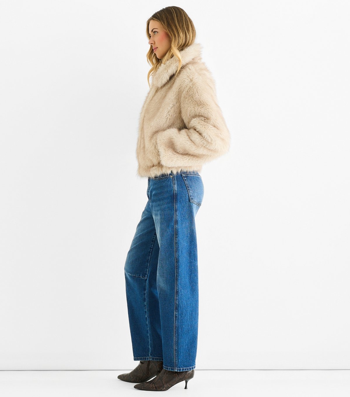 Gini London Women's Premium Camel Faux Fur Zip Up Jacket Gini London New Look - 3