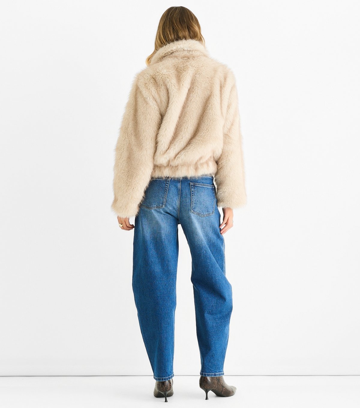 Gini London Women's Premium Camel Faux Fur Zip Up Jacket Gini London New Look - 4