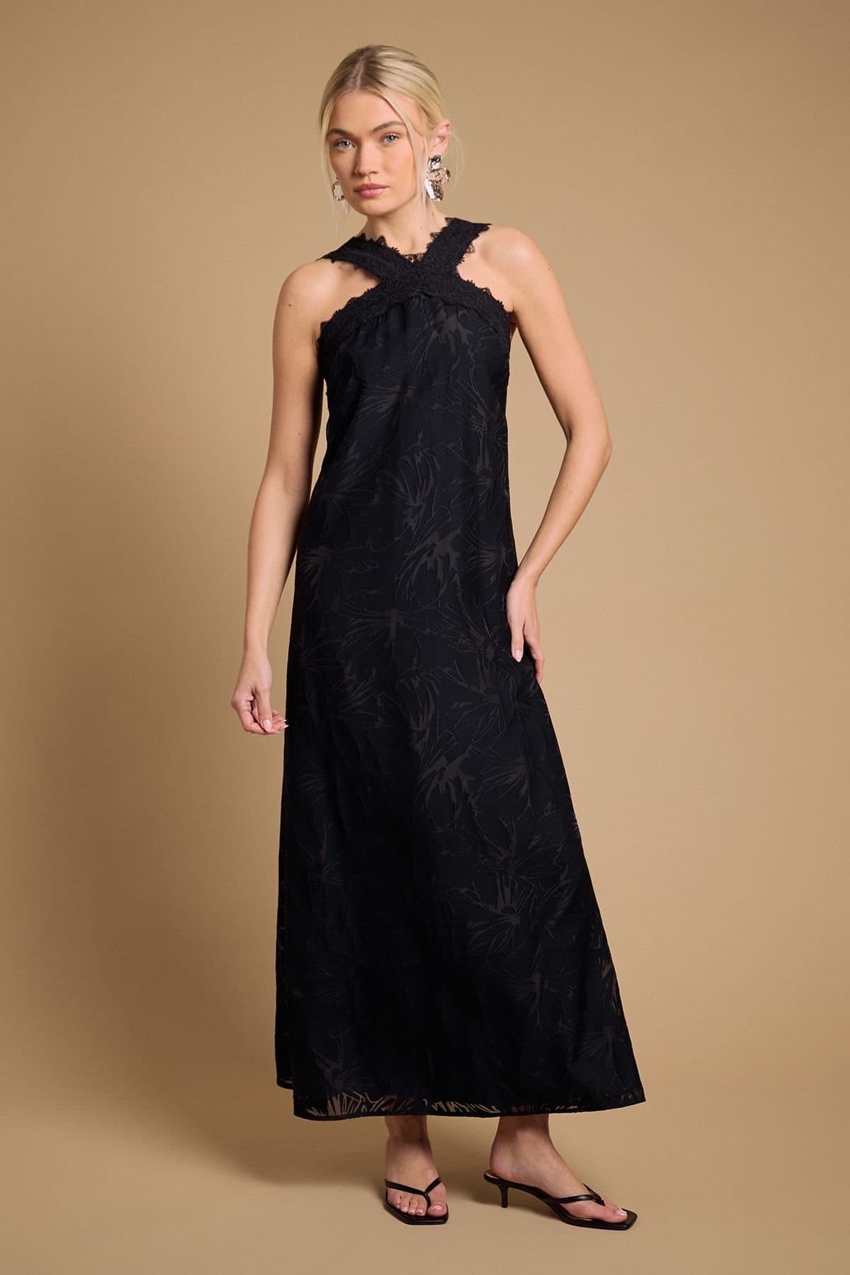 Oasis Oasis Women's Halterneck Maxi Dress in Black