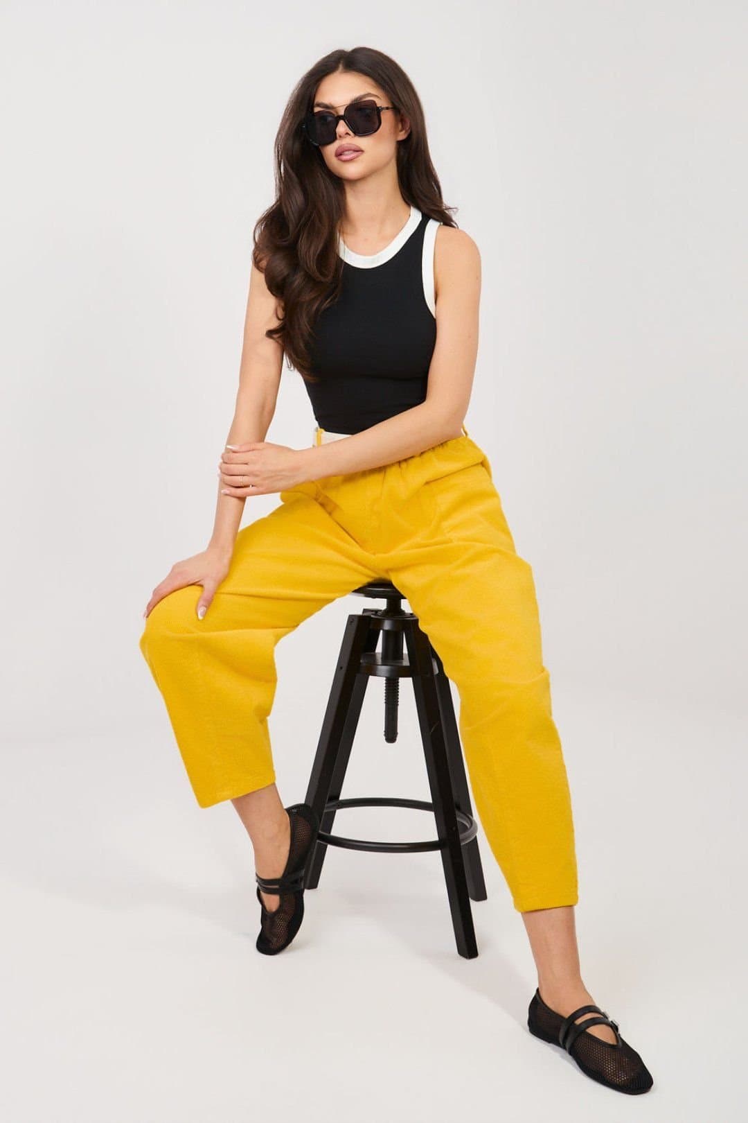 Love Lace Love Lace Women's Corduroy Carrot High Waist Trousers with Belt in Yellow