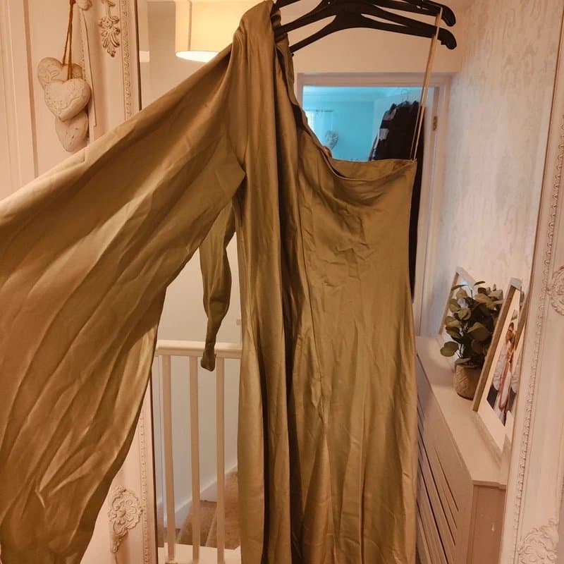 New Look Silk/satin of the shoulder one sleeve green dress.