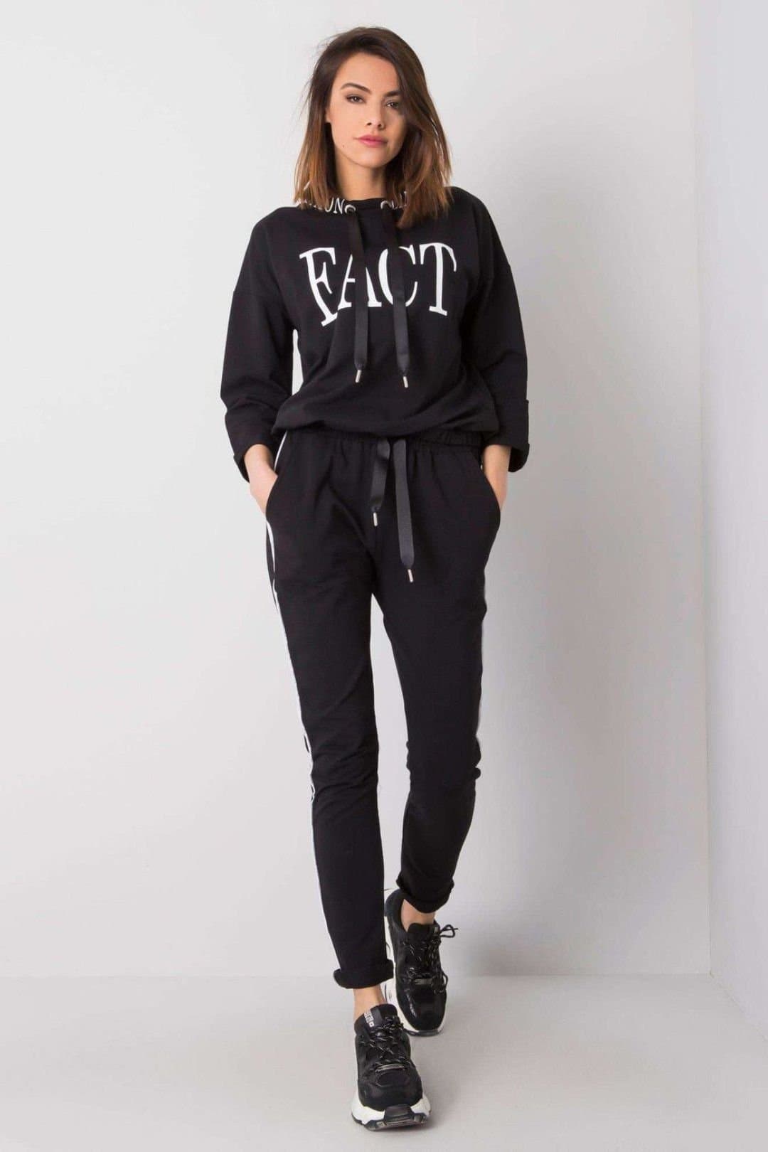 Love Lace Love Lace Women's Embroidered Stand Collar 3/4 Tracksuit in Black