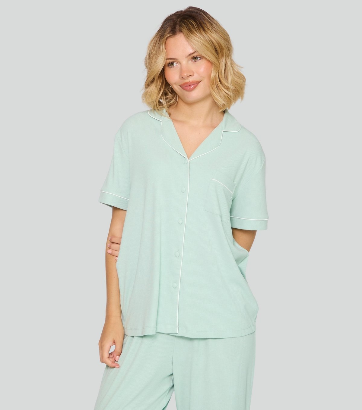 Loungeable Women's Green Ribbed Short Sleeve Shirt and Trousers Pyjama Set Loungeable New Look - 3