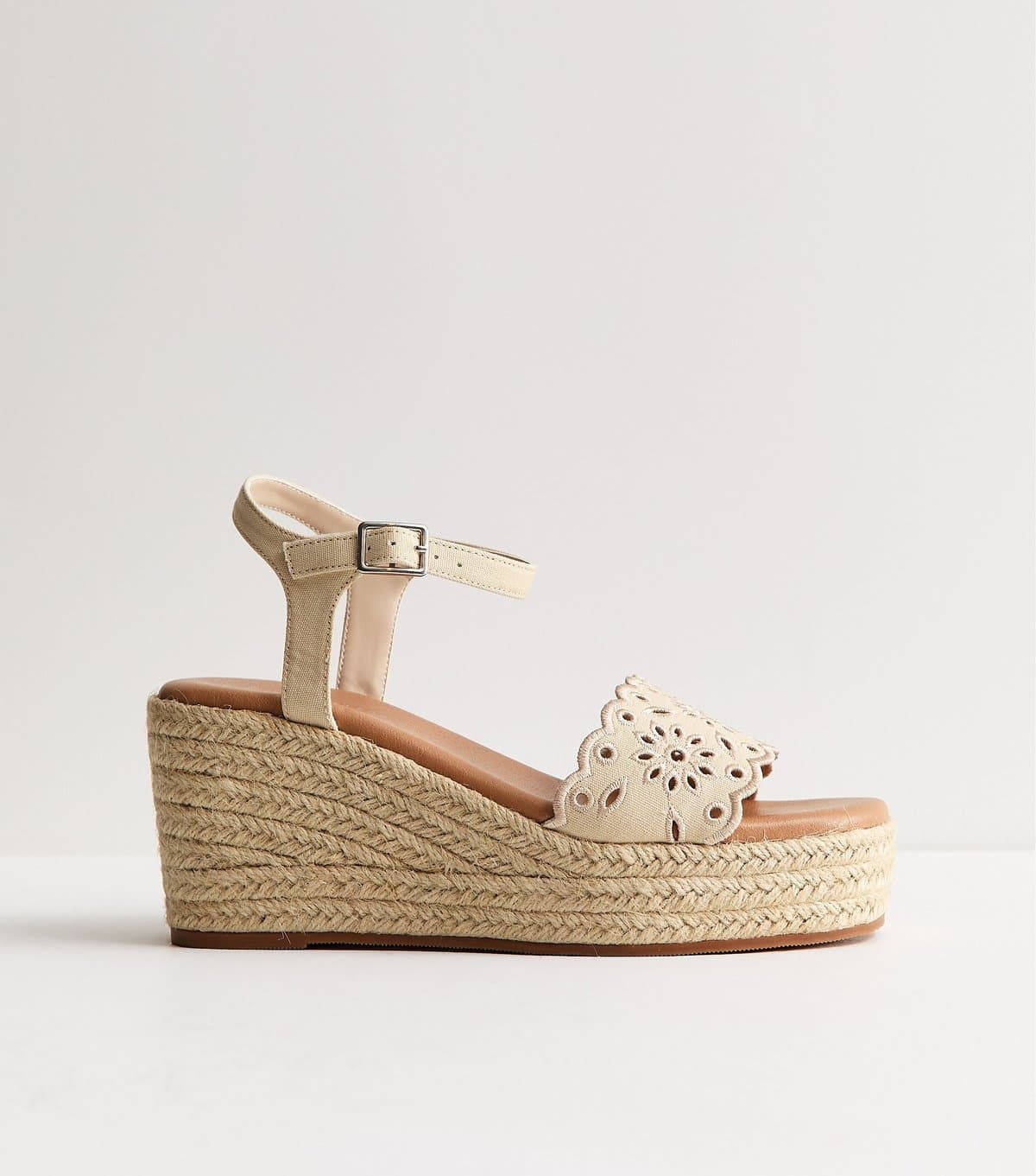 New Look Women's Wide Fit Off White Broderie Anglaise Wedge Sandals Vegan New Look