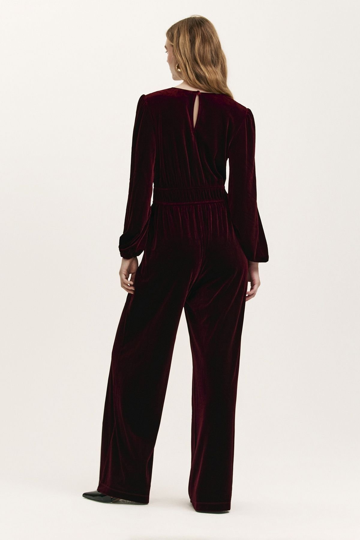 Finery London Finery London Women's Petite Anna Velvet Jersey Jumpsuit in Wine - 3