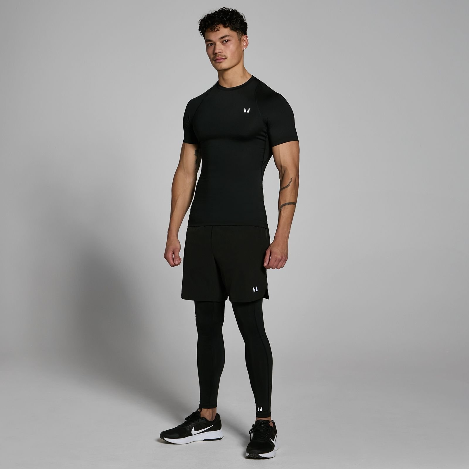 MyProtein Myprotein Men's Training Short Sleeve Baselayer in Black - 3