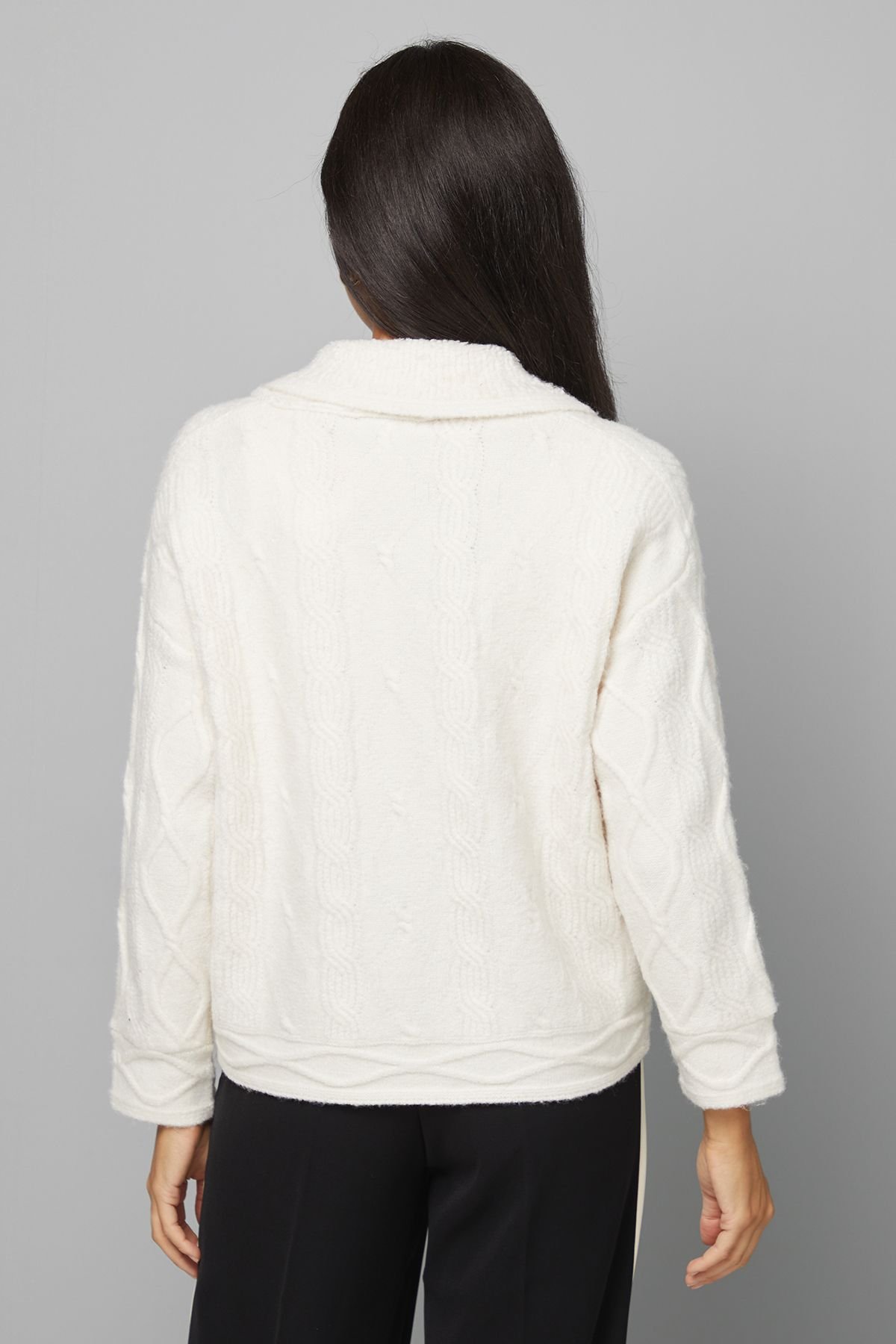 Wallis Wallis Women's Cable Knit Collar Cardigan in Ivory - 3