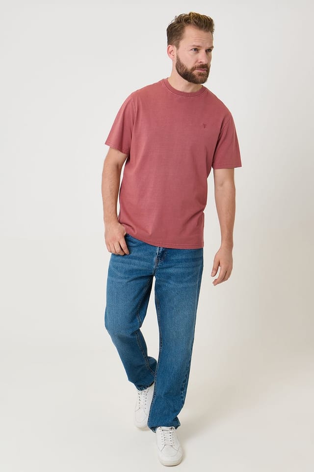 Saltwell Saltwell Men's Garment Dye Cotton Jersey Crew Neck T-Shirt in Pink - 3