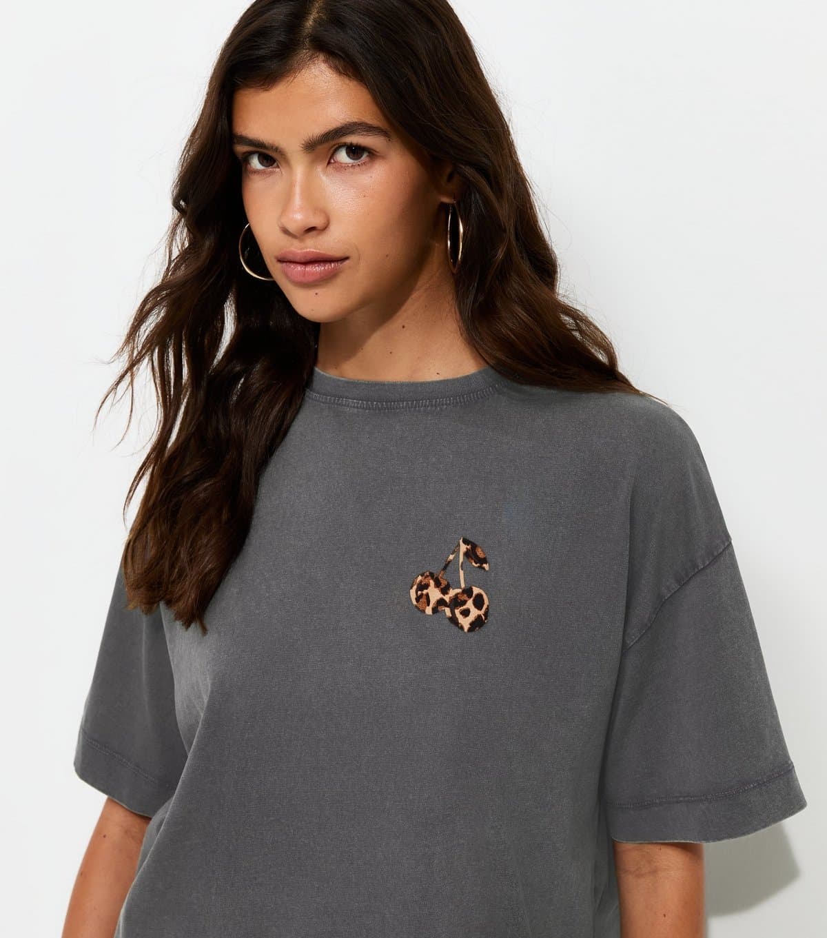 New Look Women's Dark Grey Cotton Leopard Cherry Print Oversized T-Shirt New Look