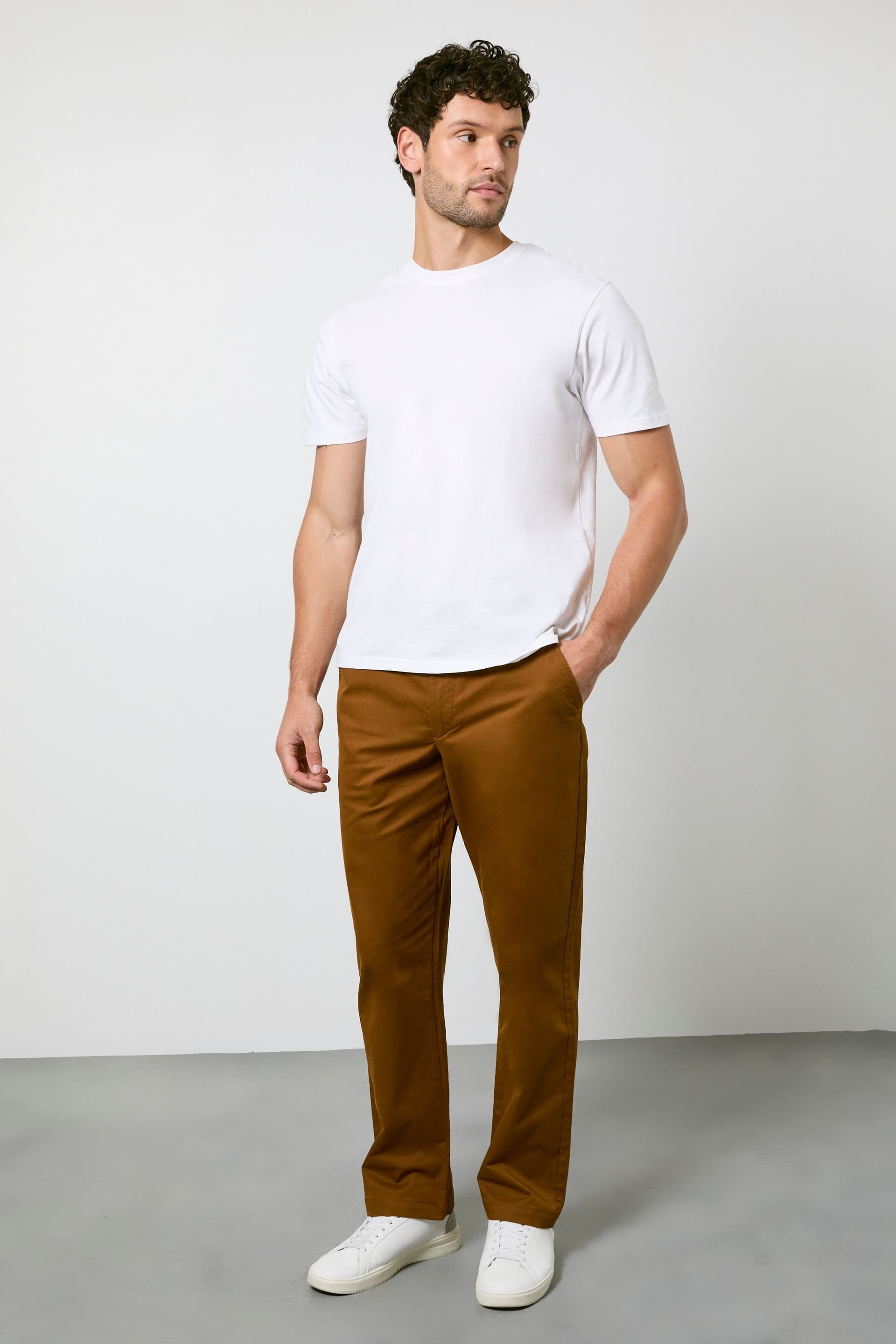 Maine Maine Men's Tan Premium Chino Trousers
