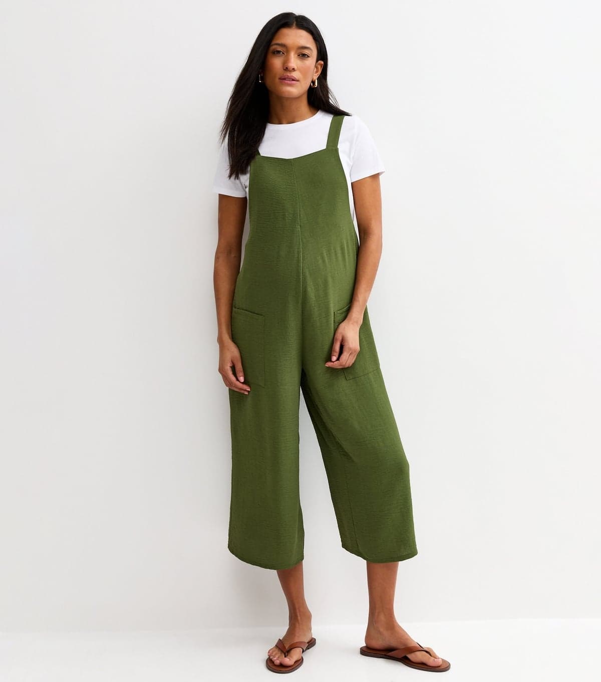 New Look Women's Maternity Dark Khaki Crinkle Texture Cropped Leg Jumpsuit New Look