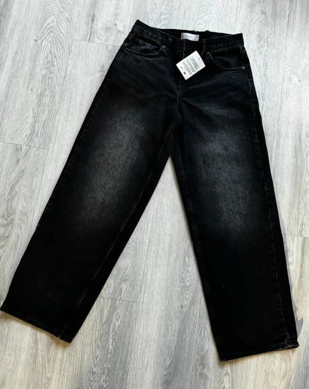 Topshop Price Reduced to Clear - Topshop Cinched Waist Relaxed Wide Legged Jeans (W28/Leg32)