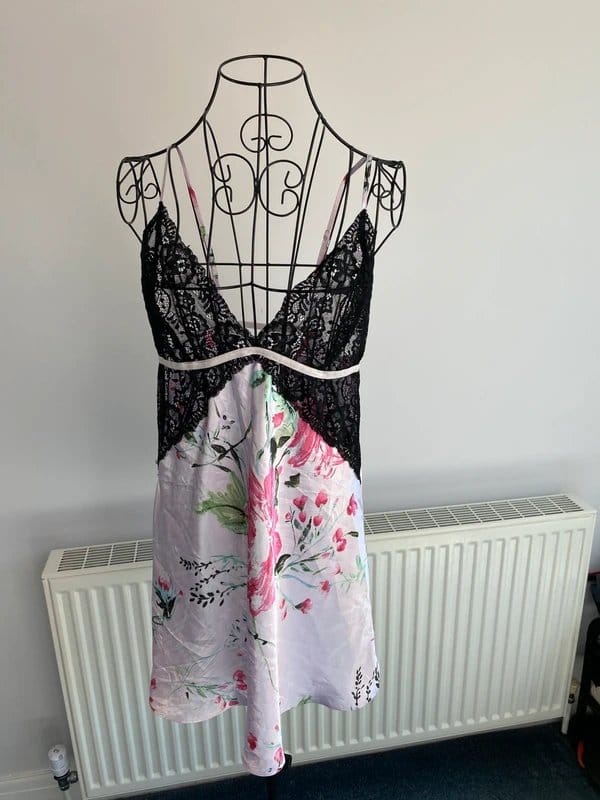 Secret Treasures Y2K Lace Satin Slip Dress Pink Floral Cut Out Back Coquette Lingerie Style XL approx 16 - 1