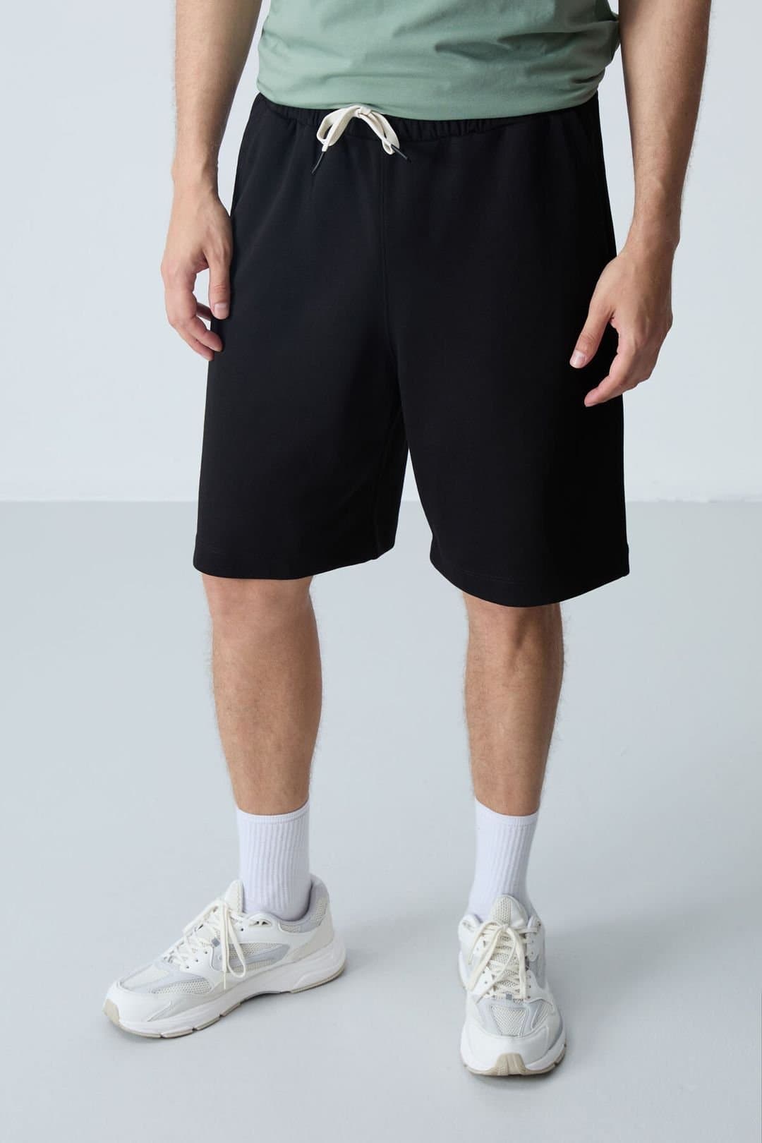 Tommy Life Tommy Life Men's Cotton-Blend Sweat Shorts in Black
